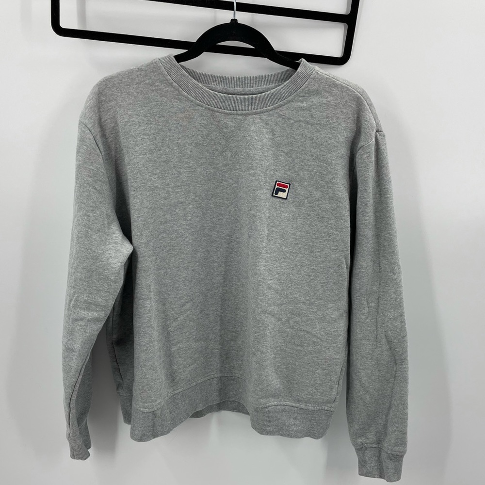Women’s XL gray Fila gray crew neck sweatshirt